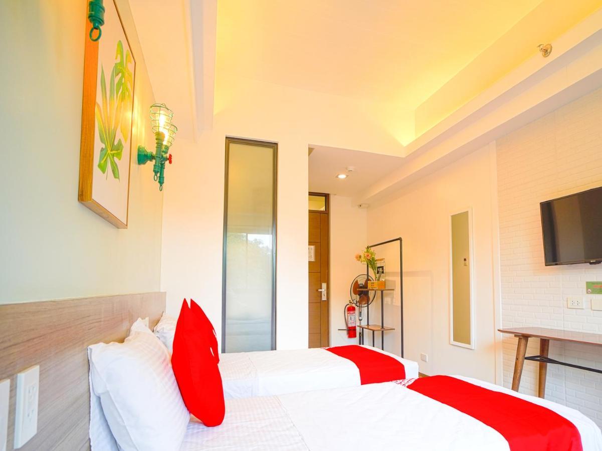 Ibaan Capital O Oyo 785 The Greenhive Hotel מראה חיצוני תמונה