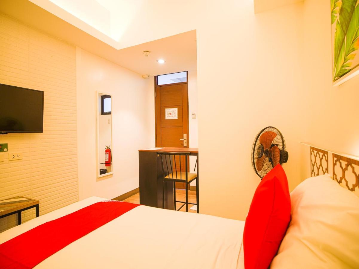 Ibaan Capital O Oyo 785 The Greenhive Hotel מראה חיצוני תמונה